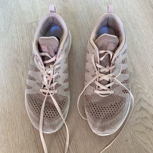 Rose gold APL techloom Pro sneakers